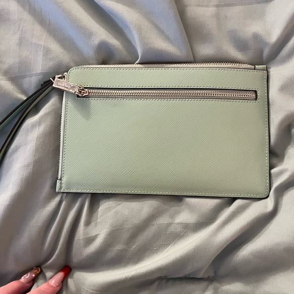 Staci Medium L Zip Wristlet Kate spade SOLD OUT!! - Picture 5 of 6